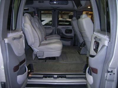 2009 GMC Savana G1500 7 Passenger Explorer Limited SE High Top Conversion Van, image 29