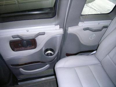 2009 GMC Savana G1500 7 Passenger Explorer Limited SE High Top Conversion Van, image 40