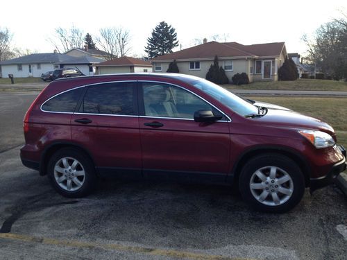 2007 honda crv, red, sunroof, 4-door, 4-cldr, power windows, one owner, like new