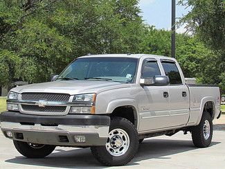 Duramax diesel 4x4 toolbox clean carfax one owner leather steering controls