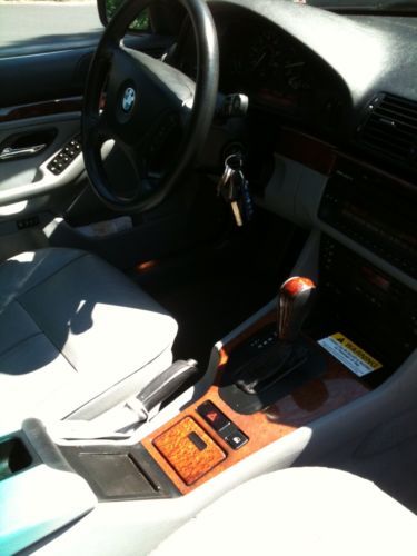 2002 BMW 530i Base Sedan 4-Door 3.0L, image 2