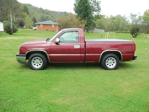 2004 chevrolet silverado 1500 ls standard cab pickup 2-door 5.3l