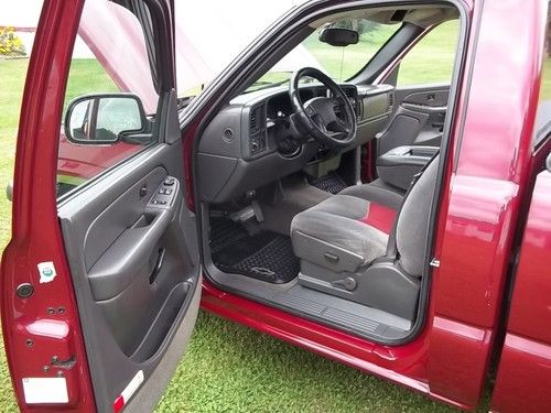 2004 Chevrolet Silverado 1500 LS Standard Cab Pickup 2-Door 5.3L, image 3