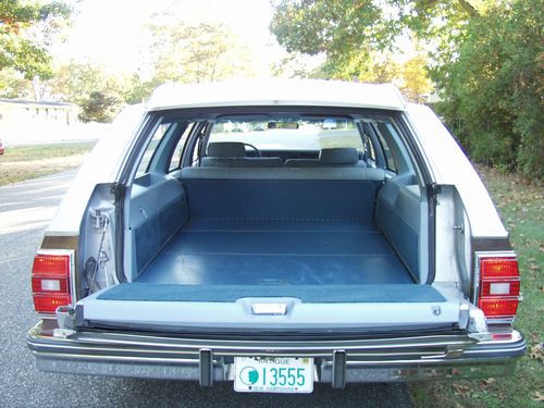 1977 Chevrolet Caprice Classic Estate Wagon 4-Door 5.7L 68,000 original miles !, image 23