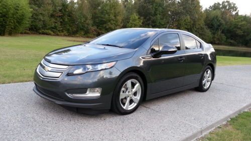 2011 chevrolet volt premium hatchback 4-door 1.4l