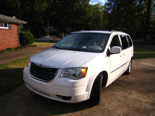 2009 chrysler town &amp; country