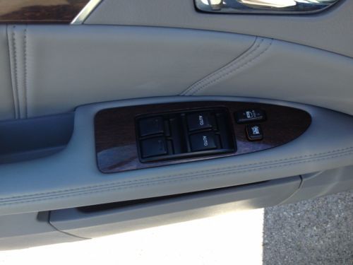 Limited 3.5L Leather Interior Heated / Cooled Seats Rear Sunshade, image 30