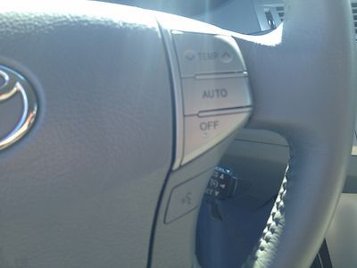 Limited 3.5L Leather Interior Heated / Cooled Seats Rear Sunshade, image 32