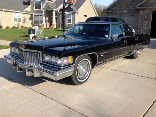 1975 Cadillac Fleetwood Brougham, image 2