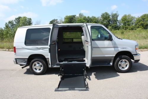 2008 handicap accessible wheelchair lift van, braun uvl, tuscany