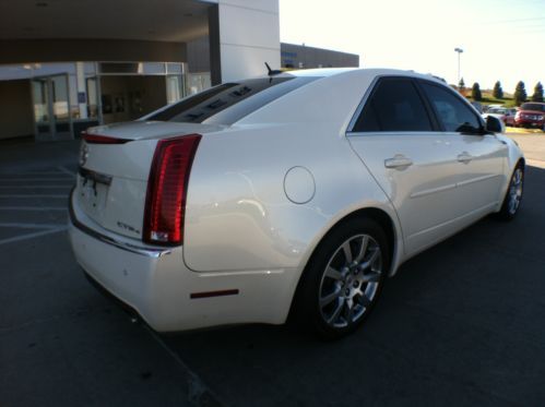 2008 CADILLAC CTS 4 / AWD / PANO ROOF / NAV / COOLED LEATHER / DIRECT INJECT, image 8
