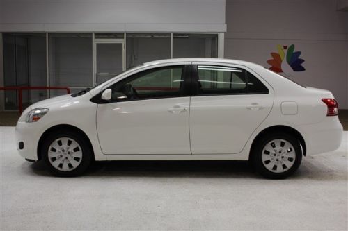 1.5L Front Wheel Drive Power Steering Front Disc/Rear Drum Brakes Wheel Covers, image 5