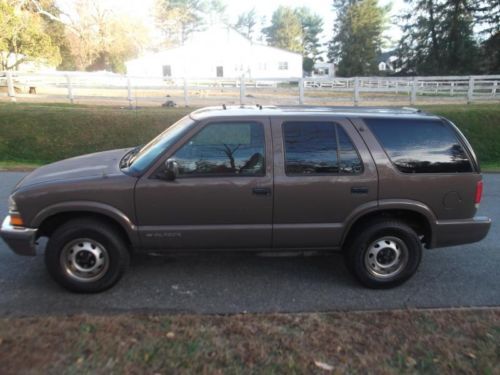 1998 chevrolet blazer ls sport utility 4-door 4.3l - 4x4 good condition!