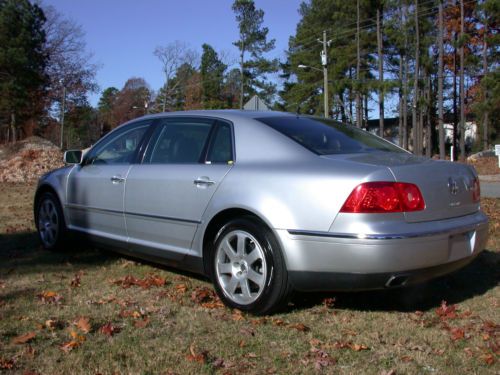 2004 volkswagon phaeton 4 door all wheel drive v8 always dealer maintained