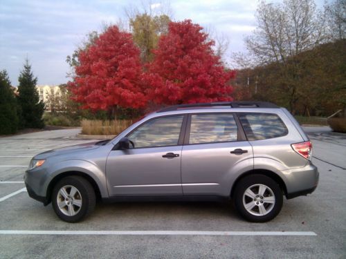 2010 subaru forester 2.5x, 20k miles, awd, nice!