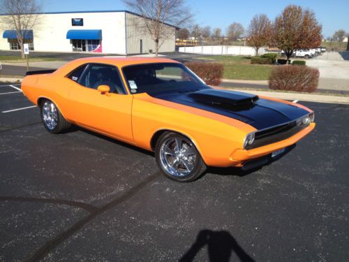 1970 resto mod dodge challenger