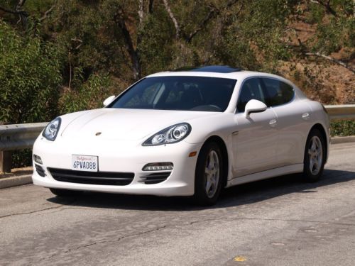 2010 porsche panamera s -- only 11k miles! -- 1 owner