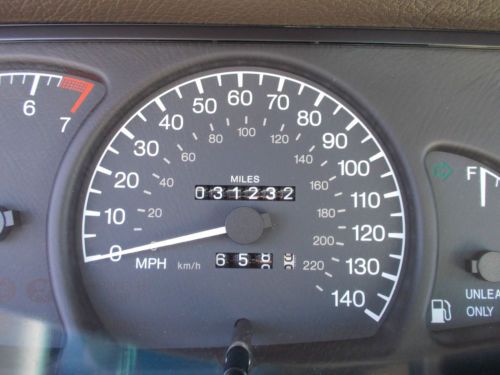 1997 Cadillac Catera, NO RESERVE, image 3