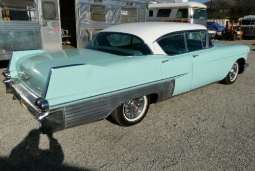 1957 cadillac fleetwood hardtop 4 roors