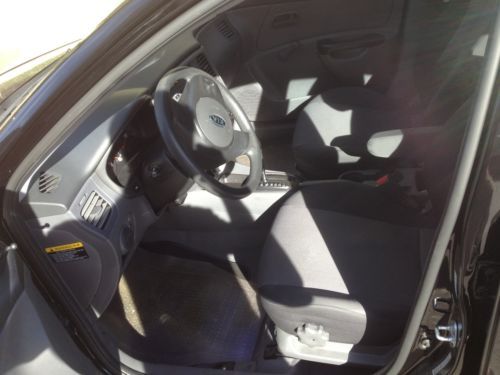 2010 KIA RIO - LOW MILEAGE - RECENTLY WRECKED w/RIGHT REAR DAMAGE - DRIVES GREAT, image 6