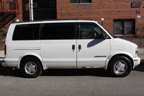 2000 chevrolet astro ls standard passenger van 3-door 4.3l