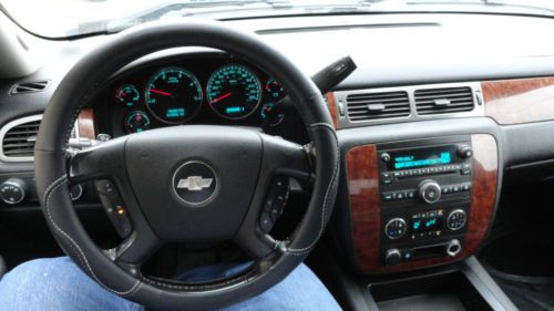 DIESEL 6CD Changer HEATED LEATHER LineX FRESH TIRES OnStar SAT RADIO Loaded NICE, image 6