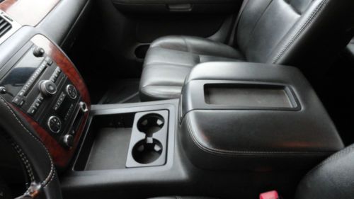DIESEL 6CD Changer HEATED LEATHER LineX FRESH TIRES OnStar SAT RADIO Loaded NICE, image 9