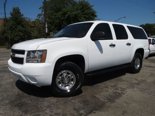 White 4x4 ls 9 pass tow pkg 94k miles rear air boards ex govt pw pl psts cruise