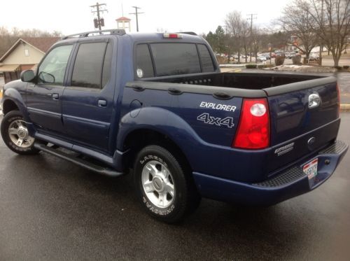 2004 ford explorer sport trac xlt sport utility 4-door 4.0l,  low low miles