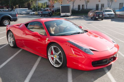 No reserve!! 2010 ferrari 458 italia base coupe 2-door 4.5l