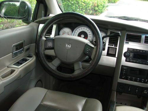 LIMITED - RARE HT - HIGH TOP CONVERSION - 3RD ROW SEAT, DVD, LEATHER, HEMI ETC.., image 8