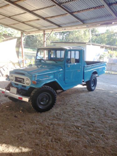 Great condition hj45 fj45 landcruiser pickup 1978