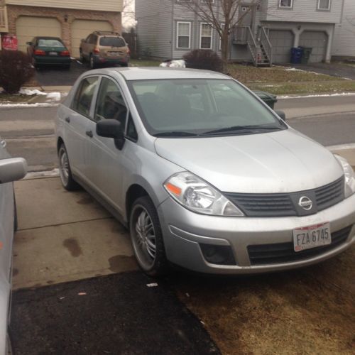 2009 nissan versa silver, sedan