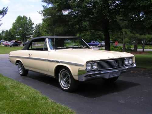 Sharp clean convertible car ! thousands invested $$$ ready to drive away !