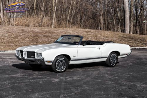 1971 cutlass supreme convertible, numbers matching, power top, very original car