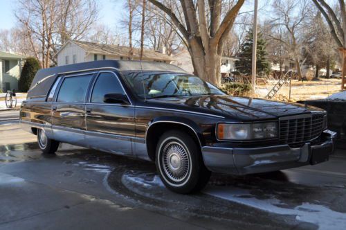 1995 cadillac fleetwood hearse superior coach 60073 original miles