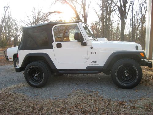 2005 jeep wrangler x,4.0 6-speed