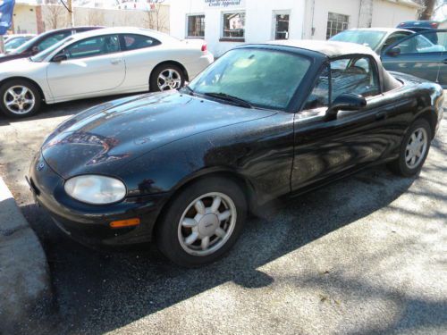 1999 mazda miata base convertible 2-door 1.8l