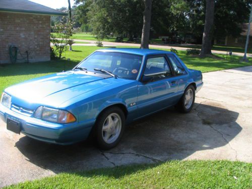 1992 ford mustang lx sedan 2-door 5.0l