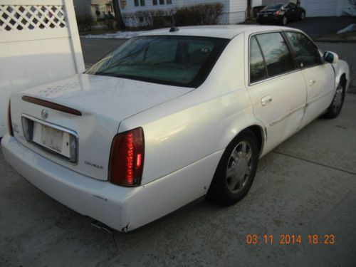 2004 cadillac deville base sedan 4-door 4.6l