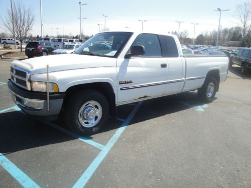 1998 dodge ram 2500 cummins diesel 2wd x-cab longbox toy hauler fifth wheel!