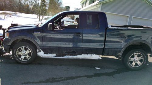 2004 ford f-150 fx4 extended cab pickup 4-door 5.4l. only 50k miles