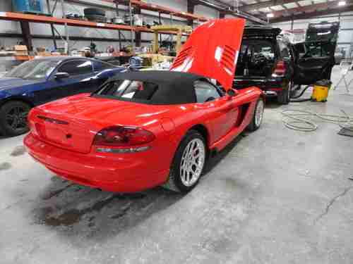 2005 Dodge Viper SRT-10 Convertible 2-Door 8.3L, image 3
