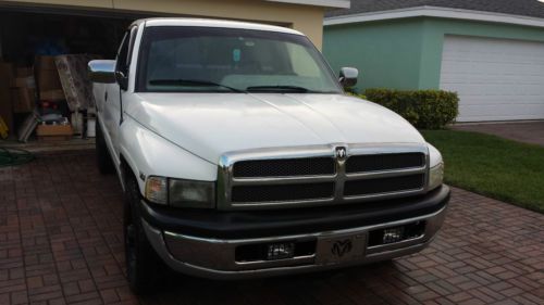 Dodge ram 2500 standard cab pickup 2-door 8.0l 1995