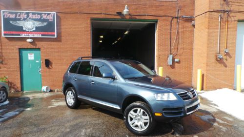 2004 volkswagen touareg v8 sport utility 4-door 4.2l