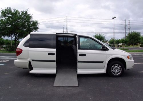 2006 dodge grand caravan se vmi wheelchair handicap van, only 13k miles