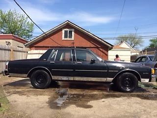 1984 chevrolet caprice classic sedan 4-door 5.0l