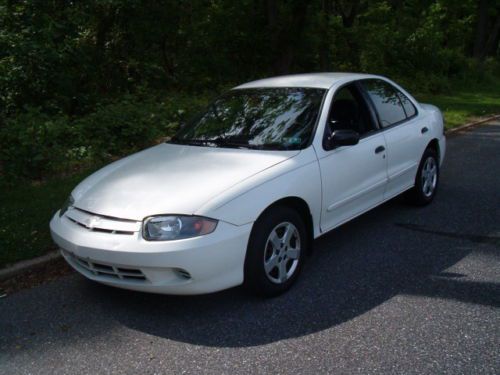 2004 chevy cavalier 4 door,1 owner! very clean,inside &amp; out.ice cold air,look!