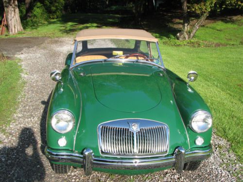 Stunning 1958 solid british racing green mga