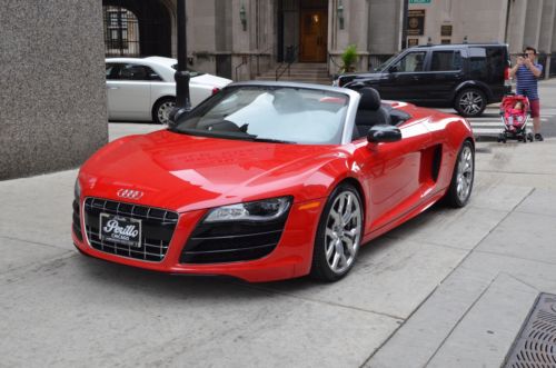 2011 audi r8 v10 spyder r-tronic one owner very clean! b&amp;o sound 18k miles navi!